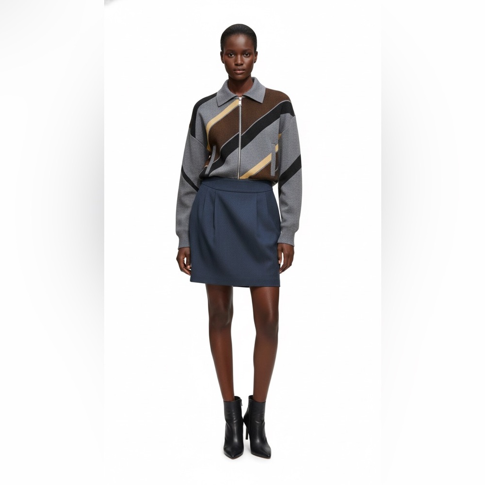 The Limited Mini Pencil Skirt Navy W 15” L 18”